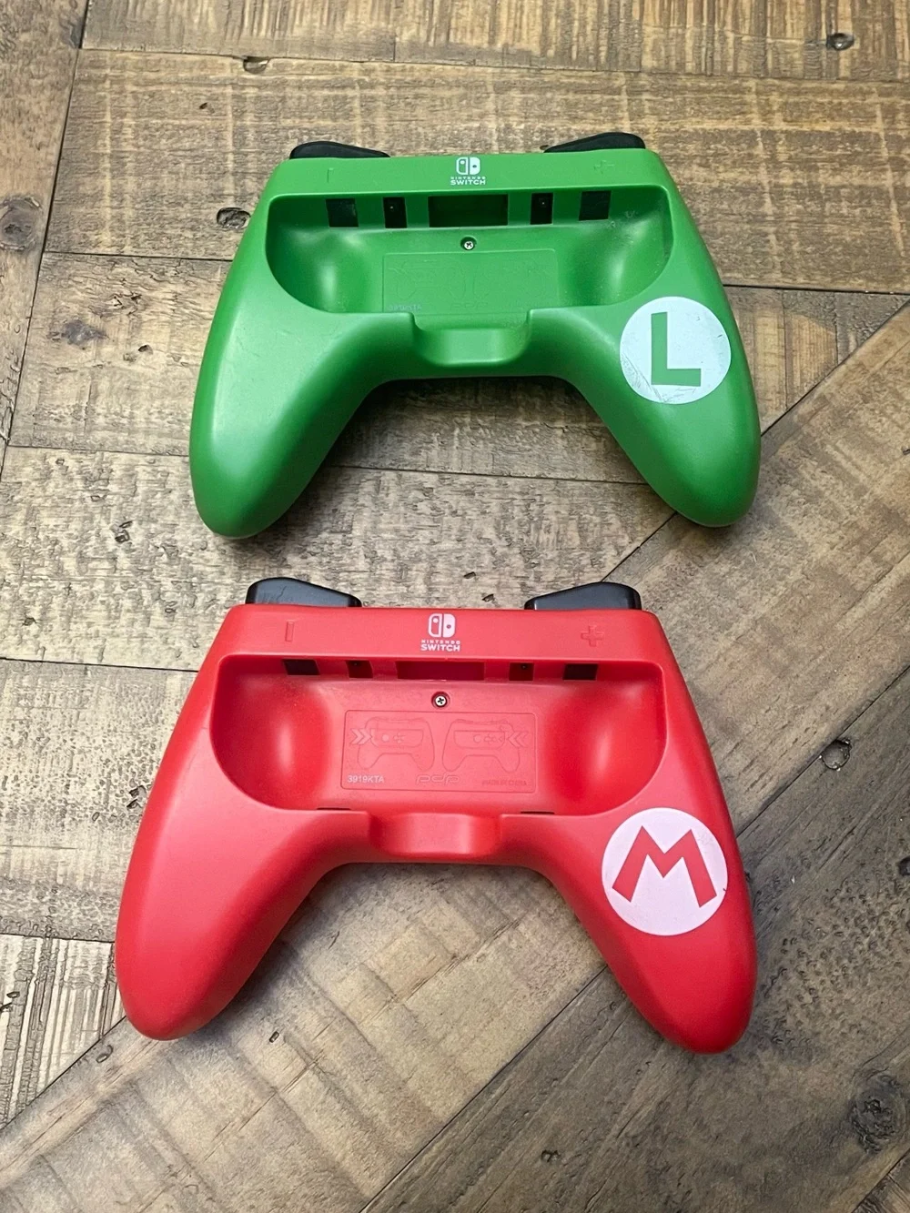 PDP Super Mario Edition Pro Player Joy-Con Grips for Nintendo Switch